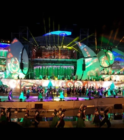 Más que un escenario, una experiencia: la tecnología aplicada a la Vendimia busca conmover a través de la sensibilidad y el mensaje visual.