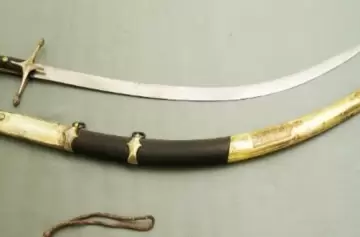 El largo peregrinar del sable que acompañó al Libertador