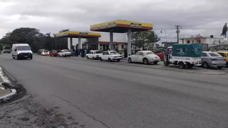 La falta de petróleo puede paralizar la isla