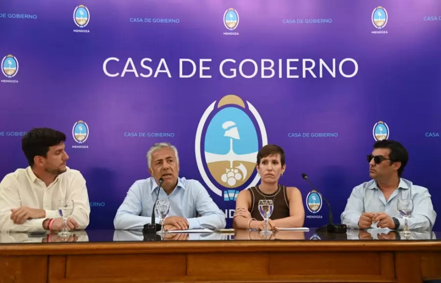 Alfredo Cornejo preseneta el proyecto