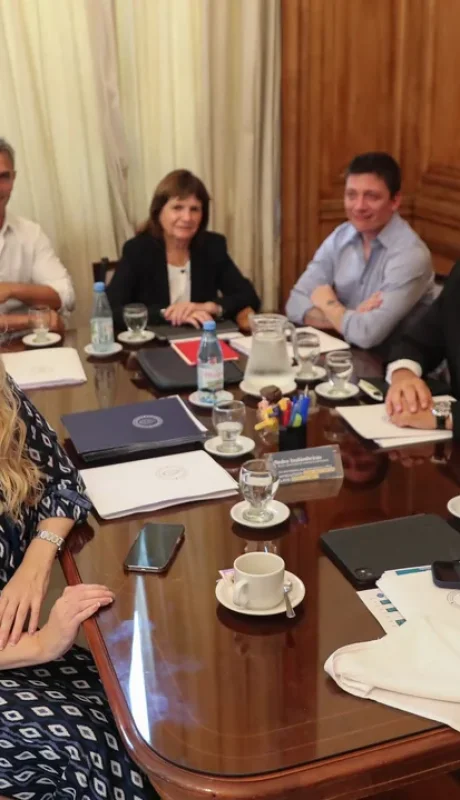 La mesa en la que se toman las decisiones en el Gobierno