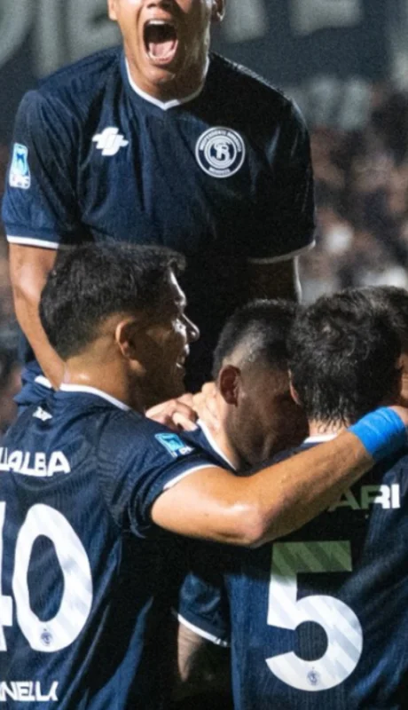 independiente Rivadavia, líder de su zona.