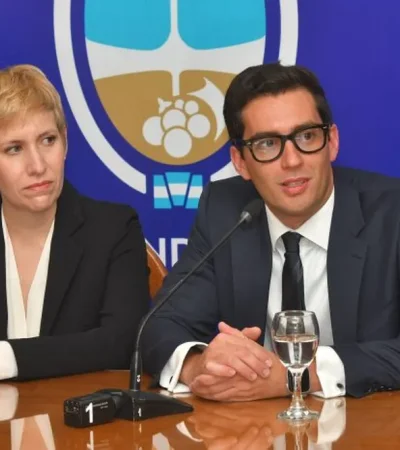 La ministra de Energía y Ambiente, Jimena Latorre, oficializó a Sebastián Piña al frente de Impulsa Mendoza.