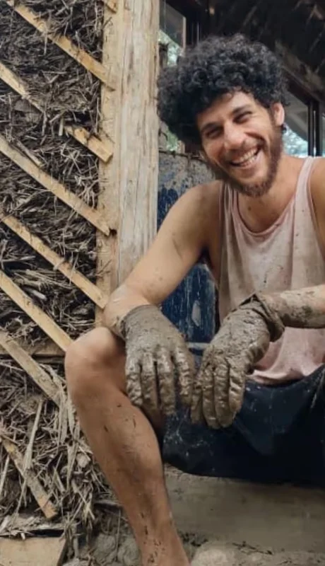 El hijo de Julián Weich está de brigadista en la Patagonia