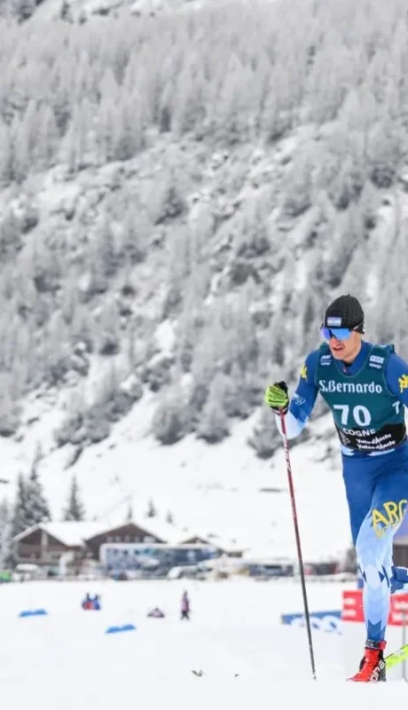Franco Dal Farra encabezó la delegación argentina en la apertura de los Juegos Olímpicos de Invierno 2026.