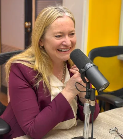 La vicegobernadora habló sobre política provincial y nacional