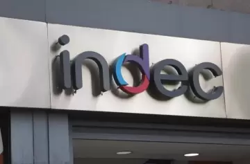 Inflación de enero: el dato que espera el Gobierno y por qué hay polémica con la medición del INDEC