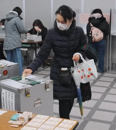 Sanae Takaichi revalidó su mandato en Japón con una mayoría absoluta.