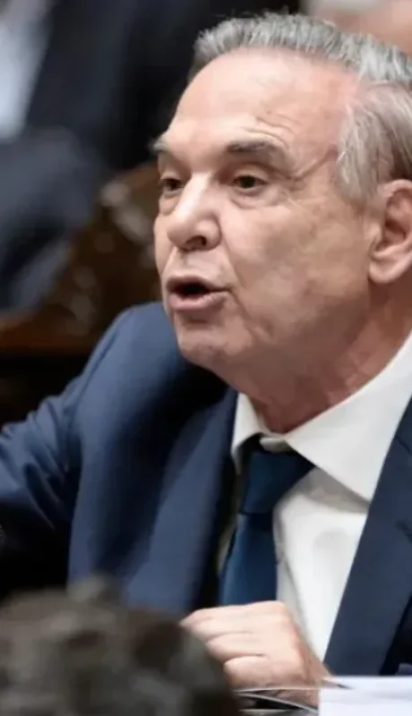 Miguel Ángel Pichetto tildó de "disparatada" la ofensiva presidencial contra el sector industrial.