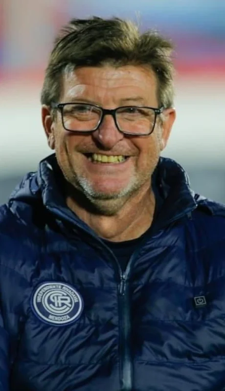 Alfredo Berti, DT de la Lepra