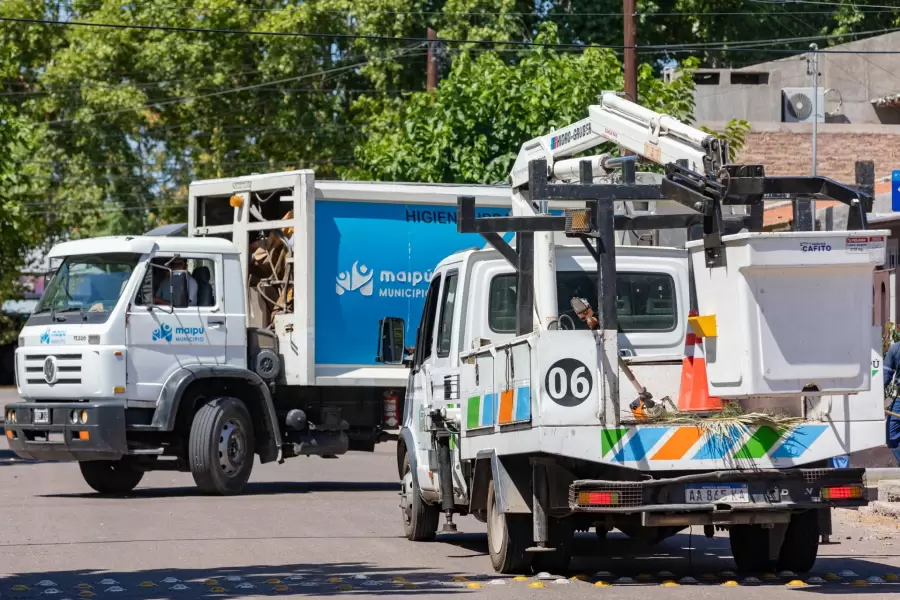 Maipú realiza operativos de limpieza y bache