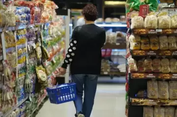 Prevén una leve desaceleración de la inflación pero el dato porteño enciende alarmas