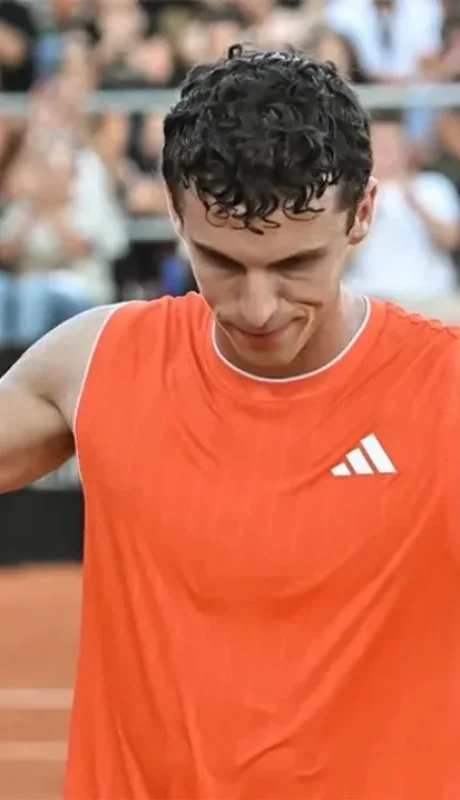 Juan Manuel Cerúndolo y una seria denuncia