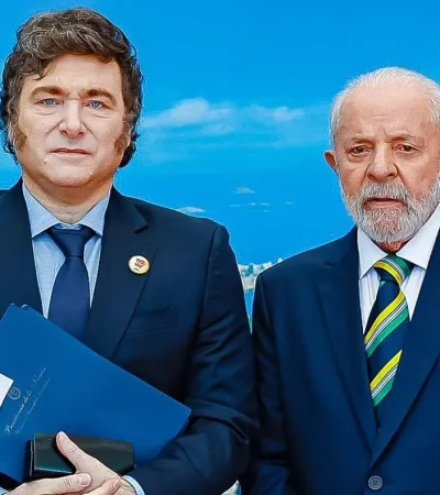 Los presidentes Lula y  Javier Milei