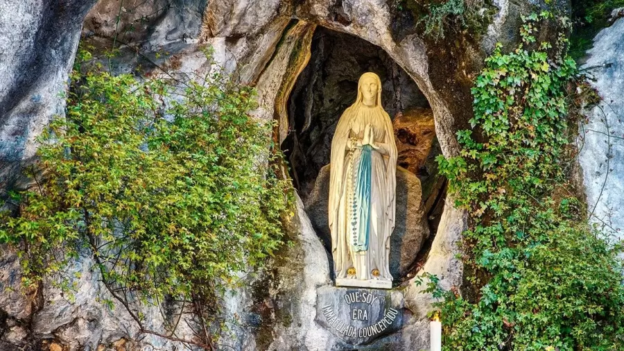 Virgen de Lourdes