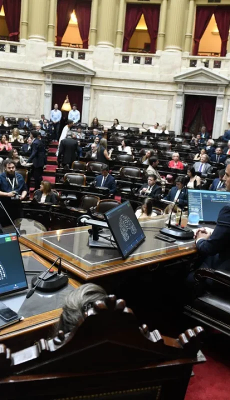 Presencia casi completa de los diputados