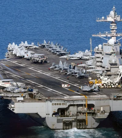 El USS Gerald Ford deja el Caribe y se dirige al Golfo Pérsico.