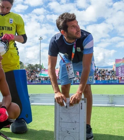 "Gato" López lidera el recambio generacional del hockey nacional con una mirada puesta en las provincias.