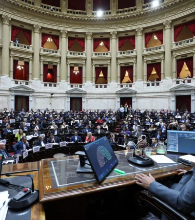 La reforma laboral que impulsa el Ejecutivo entra en una etapa de definiciones clave este miércoles en el Congreso.