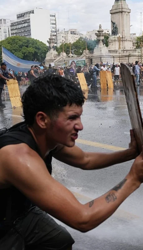 Identificaron a 17 atacantes del Congreso