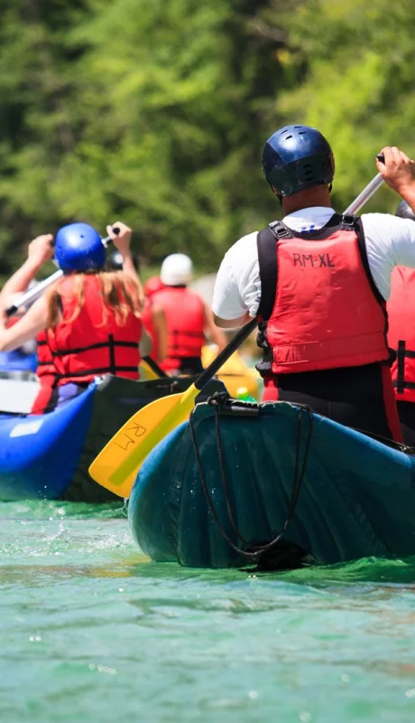 Tierra de volcanes: Malargüe invita a explorar formaciones geológicas únicas y pasadizos subterráneos en la emblemática Caverna de las Brujas.