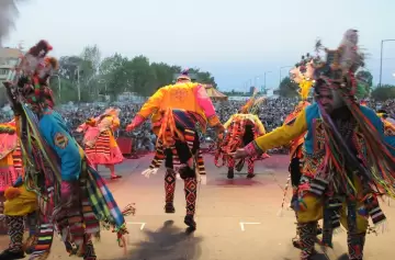 Carnaval en el Le Parc: comparsas, baile y un show imperdible para este lunes