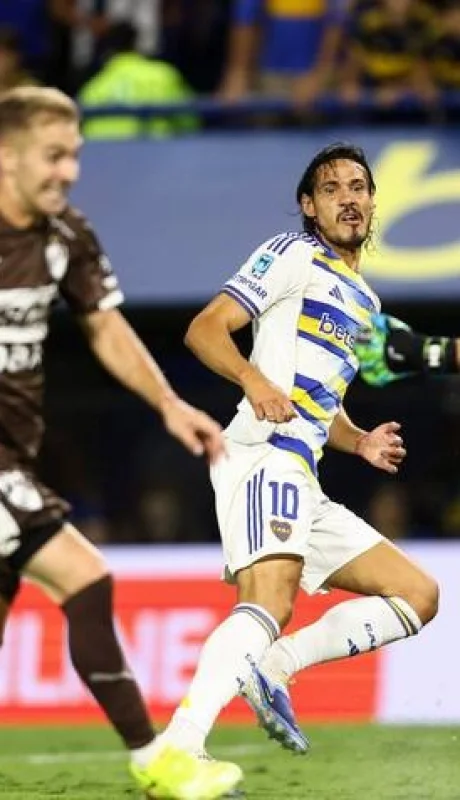 Cavani en una de sus escasas participaciones