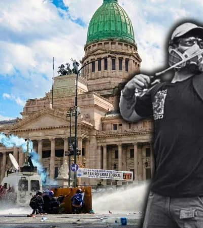 Protestas en el Congreso contra la Reforma Laboral: el gobierno acusa a los manifestantes de terrorismo.