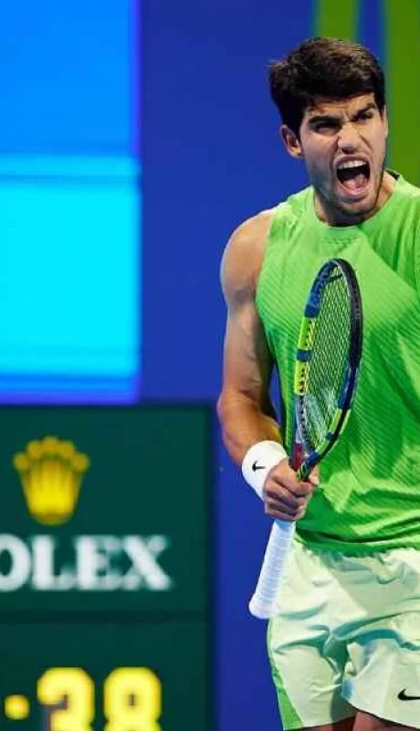 El número 1 del mundo salvó la ropa en Doha