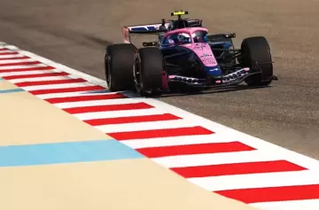Franco Colapinto brilló en Bahréin: quedó noveno en el inicio de la última semana de pruebas