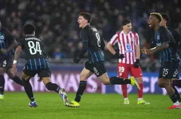 El Atlético de Madrid rescató un empate en un partido frenético por Champions