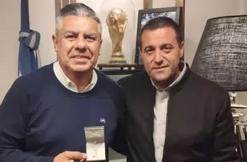 Citan a indagatoria a "Chiqui" Tapia y le prohíben la salida del país por presunta evasión millonaria