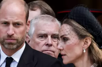 Grieta irreversible: la detención de Andrés por el caso Epstein hunde el prestigio de Carlos III y divide a los Windsor