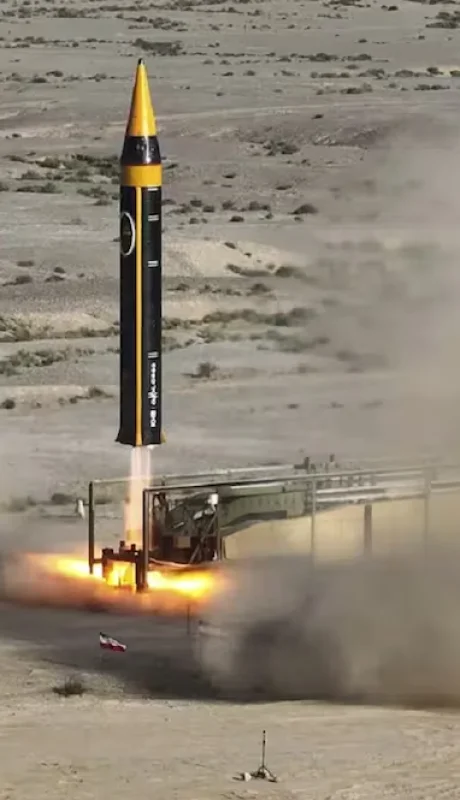 El Estrecho de Ormuz, el punto más caliente del planeta. Irán busca blindar este paso estratégico chttps:/on un perímetro defensivo de 150 kilómetros.