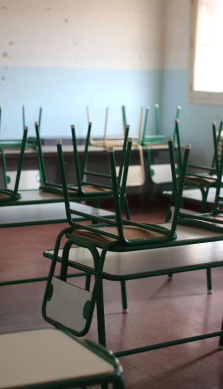 Clima en el aula: El operativo incluyó la instalación de ventiladores en 850 escuelas, mejorando las condiciones para 320.000 estudiantes mendocinos.