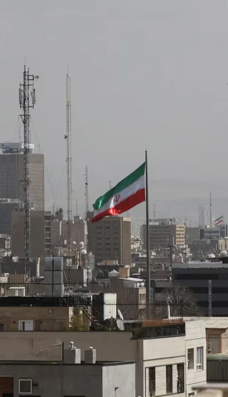 Irán sufre un apagón total de internet y telefonía tras los bombardeos de EE.UU. e Israel.