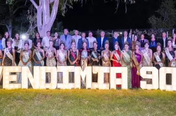 San Martín: el Brindis de las Reinas unió al Este por una causa solidaria y reconoció a sus productores