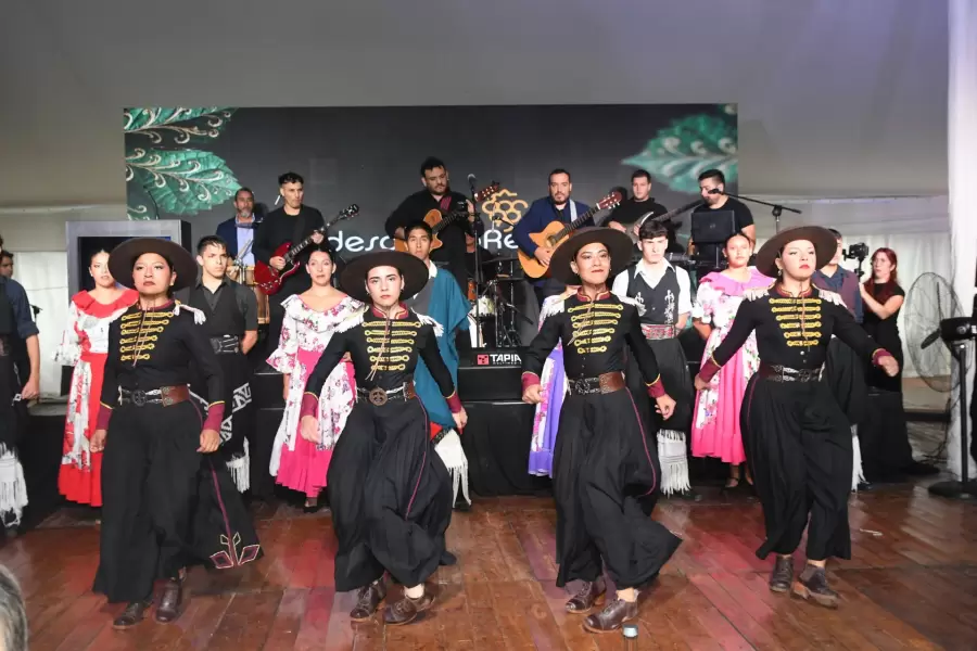 Artistas en el Desayuno Real.