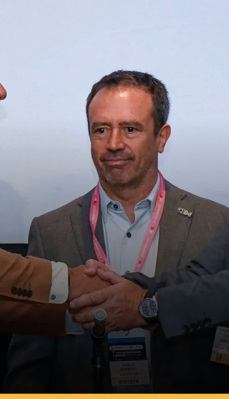 Alianza estratégica: el intendente de Guaymallén, Marcos Calvente, junto a referentes industriales y del Plan Pilares.