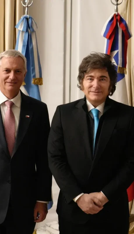 Javier Milei asiste a la asunción de José Antonio Kast en Chile