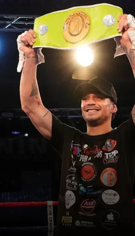 Alfredo 'Coki' Soto busca defender su cinturón sudamericano este sábado en el emblemático ring de la FAB.