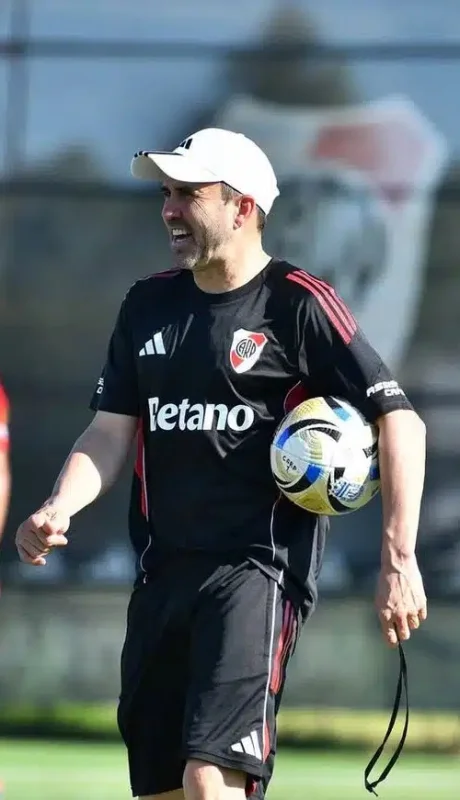 Eduardo "Chacho" Coudet debuta como DT de River Plate
