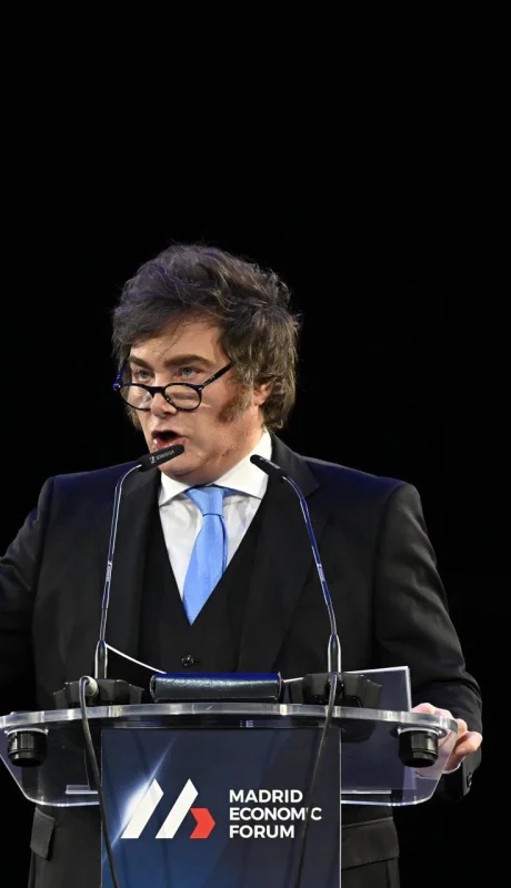 El respaldo financiero norteamericano es la llave maestra para atraer capitales de todo el mundo.