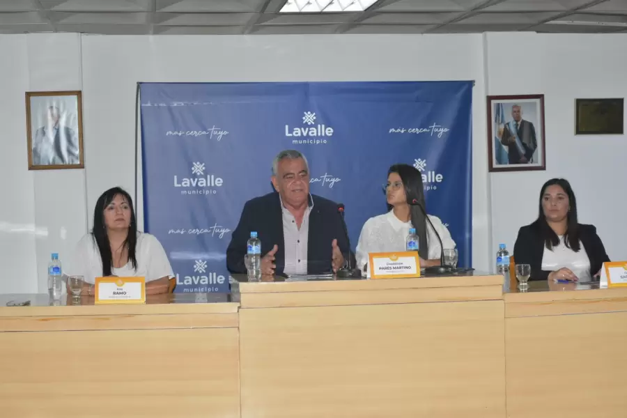 Edgardo González hizo anuncios sobre repavimentación, viviendas y seguridad, entre otras